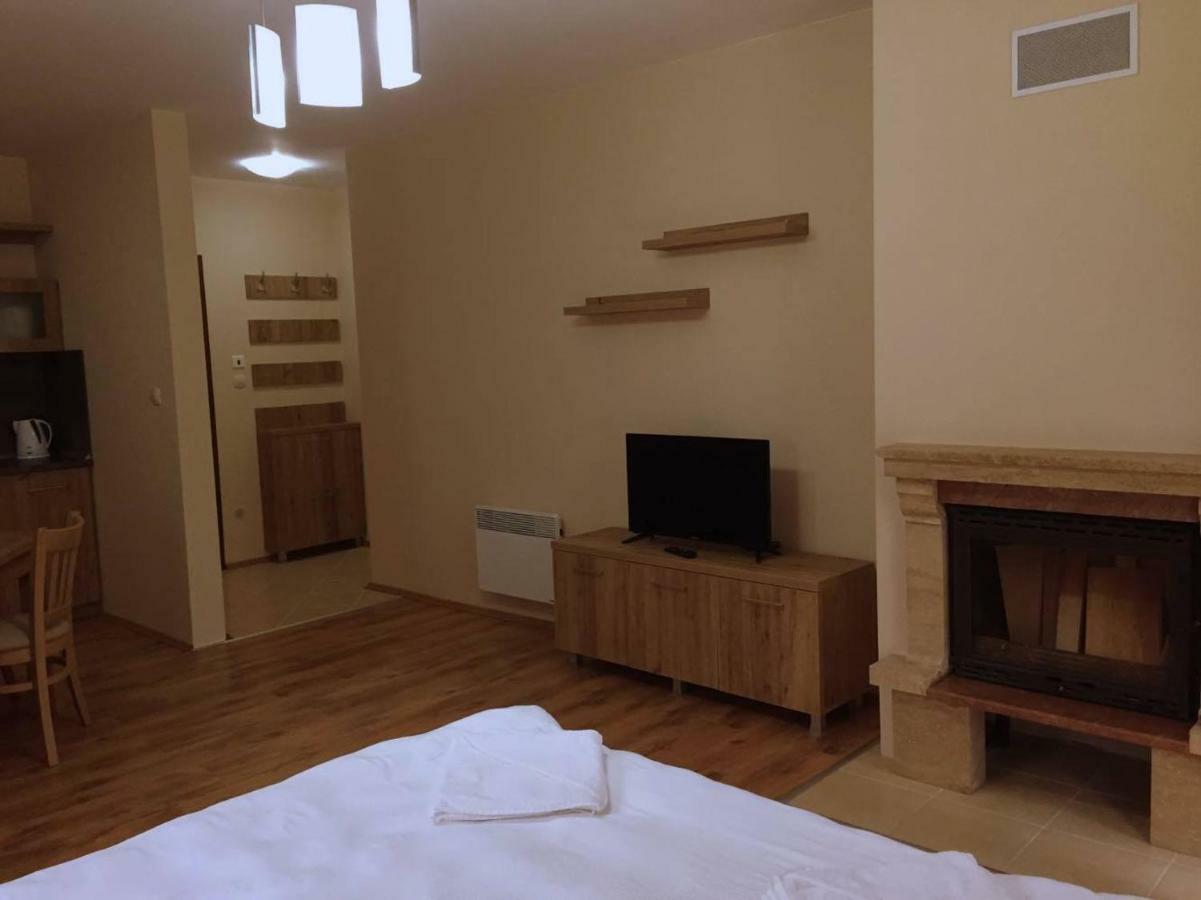 Northstar Ski Apartment in Mountain Lake Hotel Pamporovo Buitenkant foto